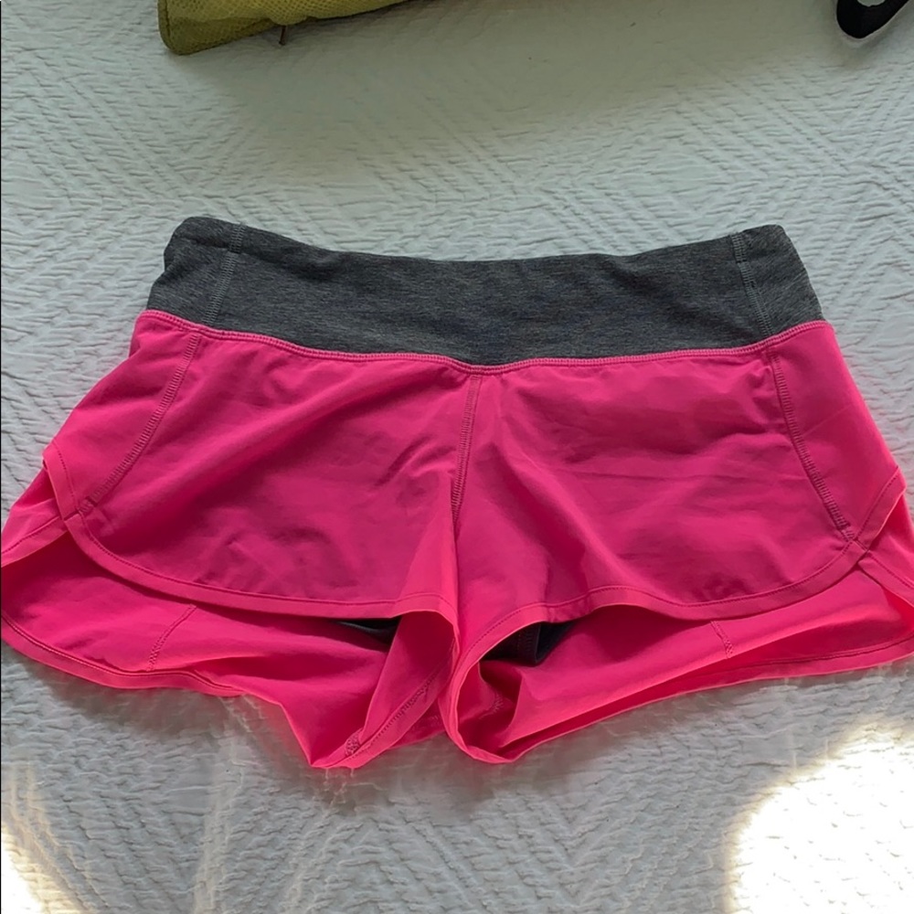 Lululemon hot pink speed up shorts size 2.5 size 4